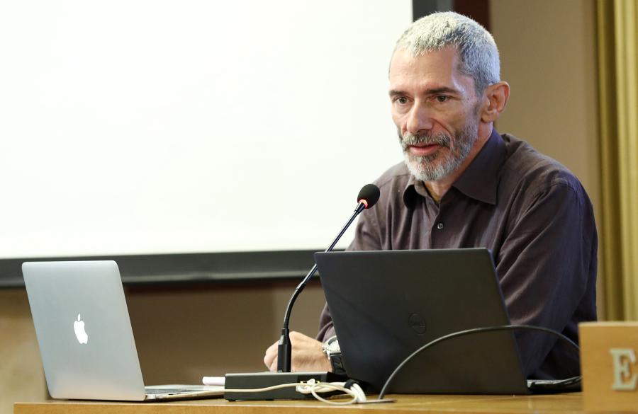 Ο Κώστας Λακαφώσης