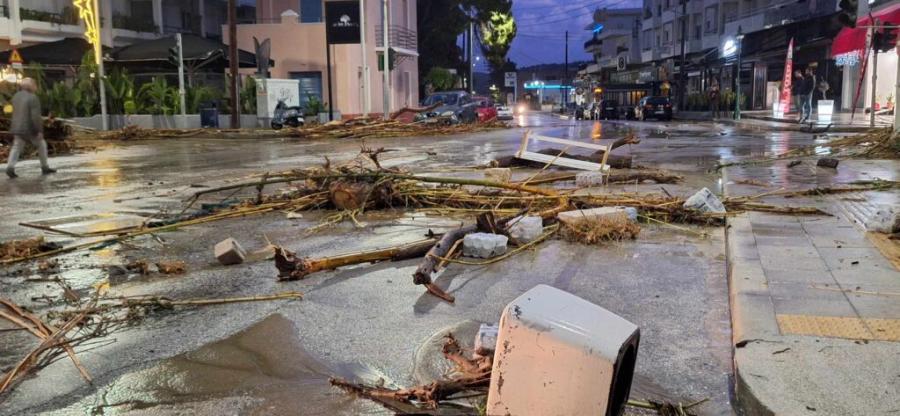 Προβλήματα από την κακοκαιρία Bora στη Ρόδο