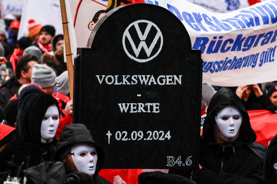 Απεργία στα εργοστάσια της Volkswagen με τη συμμετοχή 120.000 εργαζομένων
