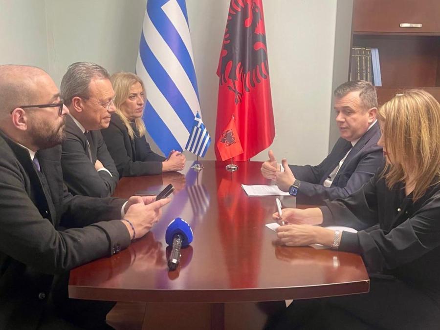 ΦΑΜΕΛΛΟΣ ΣΥΝΑΝΤΗΣΕΙΣ ΑΛΒΑΝΙΑ