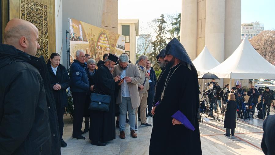 Τίρανα – κηδεία Αναστάσιου 3