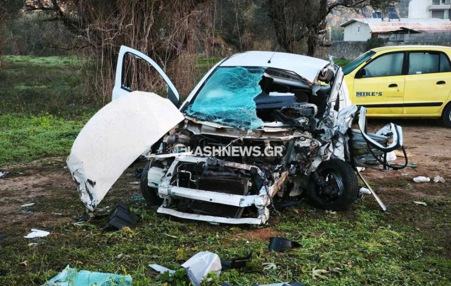 Τα συντρίμμια του ΙΧ του 22χρονου θύματος