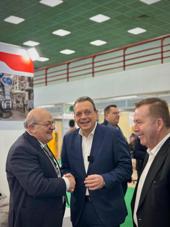 Επίσκεψη του Σωκράτη Φάμελλου στην έκθεση Zootechnia