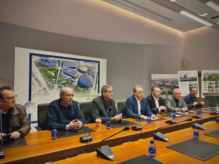 Επίσκεψη του Σωκράτη Φάμελλου στην έκθεση Zootechnia