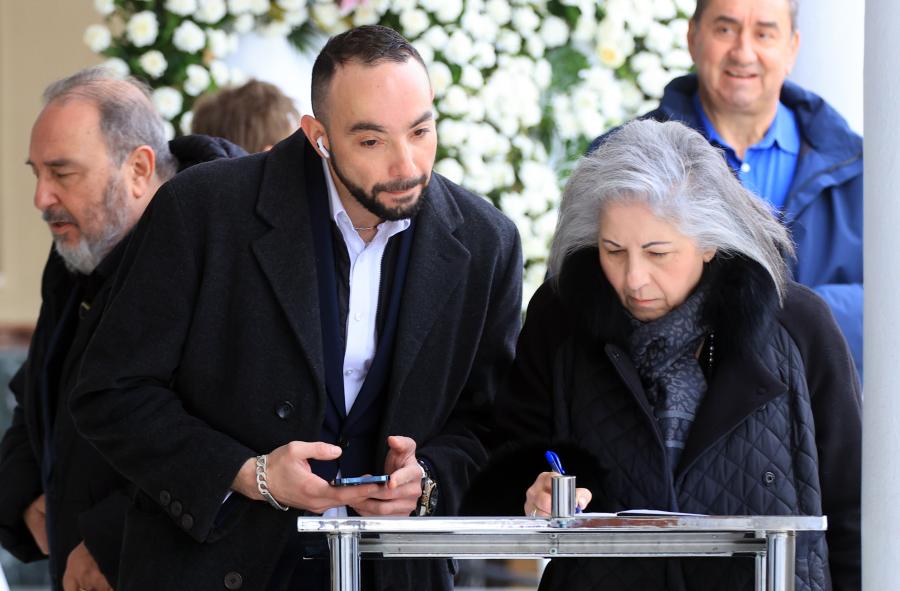 Κηδεία του Βασίλη Καλογήρου