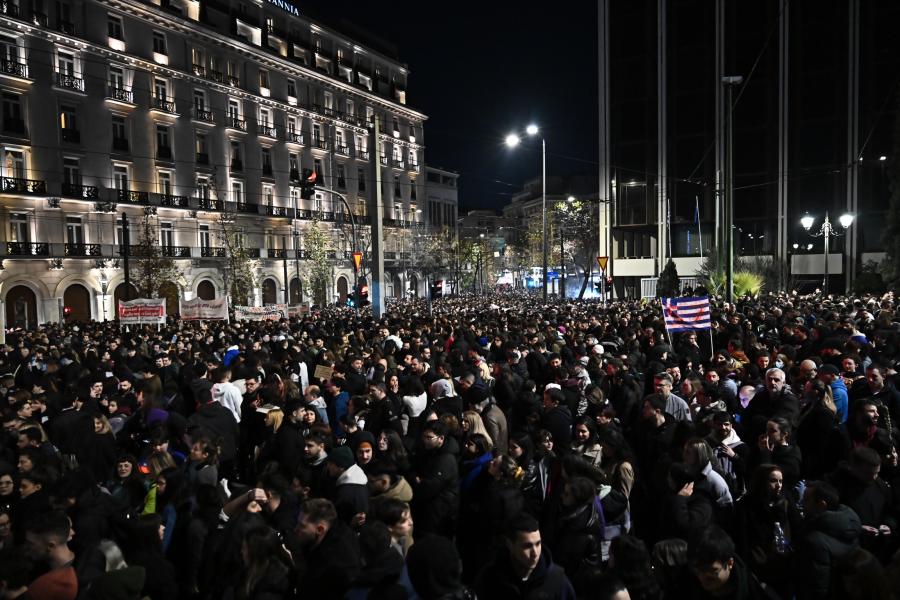 Συγκέντρωση για το έγκλημα των Τεμπών στο Σύνταγμα