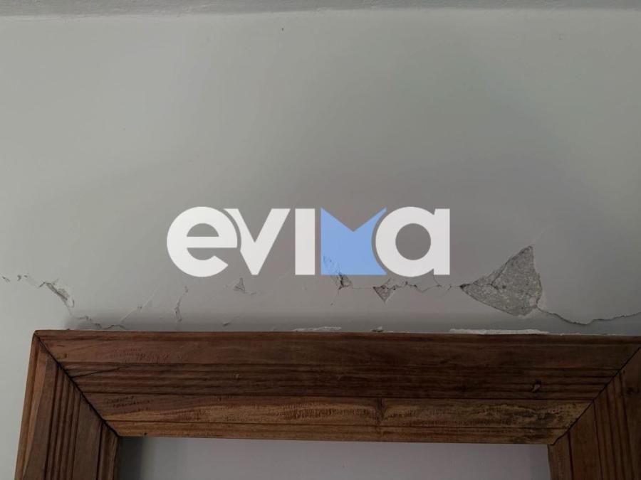 Ρωγμές σε σπίτια από τον σεισμό στο Προκόπι της Εύβοιας