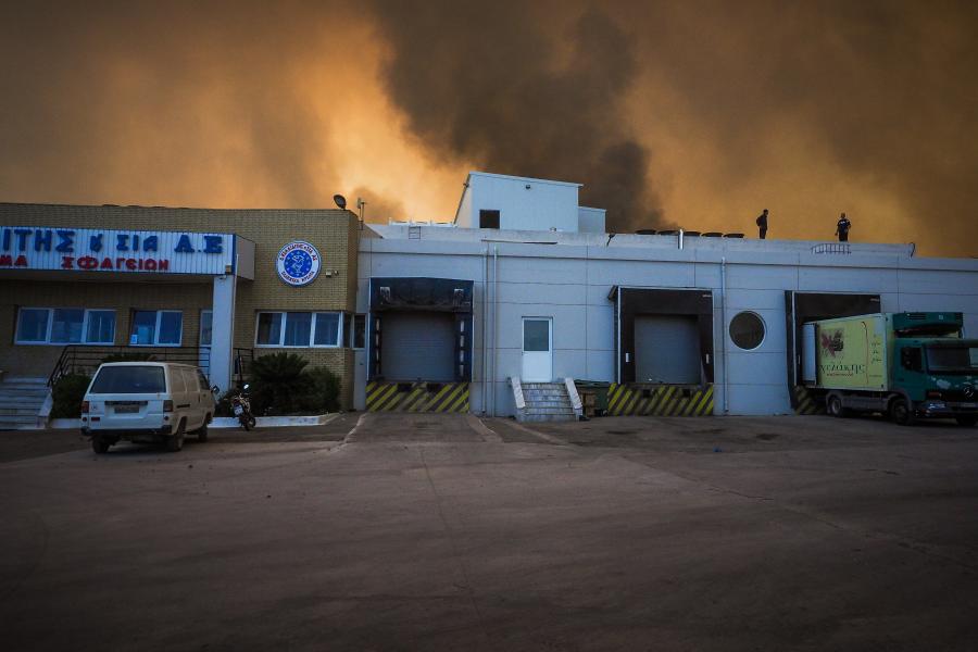 ΠΥΡΚΑΓΙΑ ΣΤΗΝ ΕΥΒΟΙΑ ΚΟΝΤΑ ΣΤΑ ΧΩΡΙΑ ΤΡΙΑΔΑ ΚΑΙ ΠΙΣΣΩΝΑ