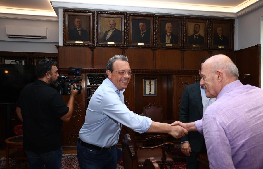 Ο Σωκράτης Φάμελλος