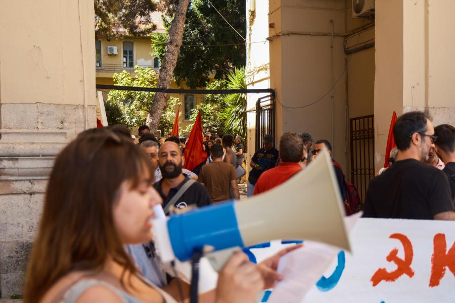 Επίθεση στα γραφεία του ΚΚΕ, στα Χανιά