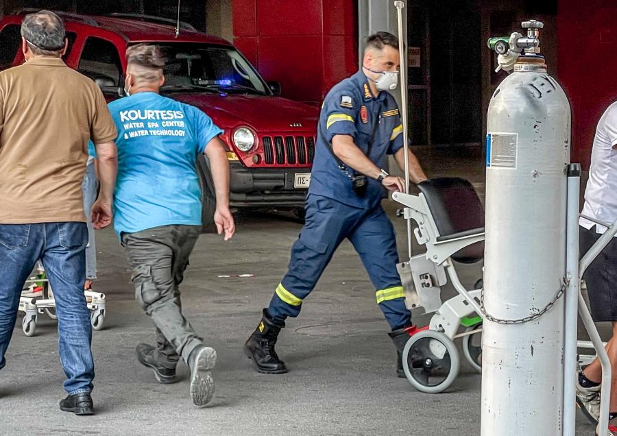 Πυρκαγιά σε υπόγειο χώρο του νοσοκομείου Άγιος Ανδρέας στη Πάτρα 