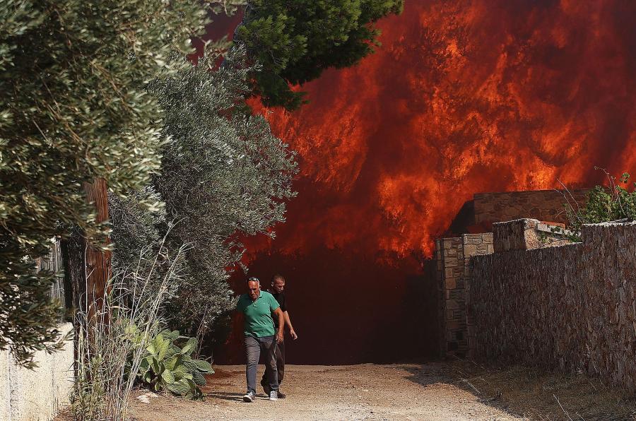 Φωτιά στην Κερατέα