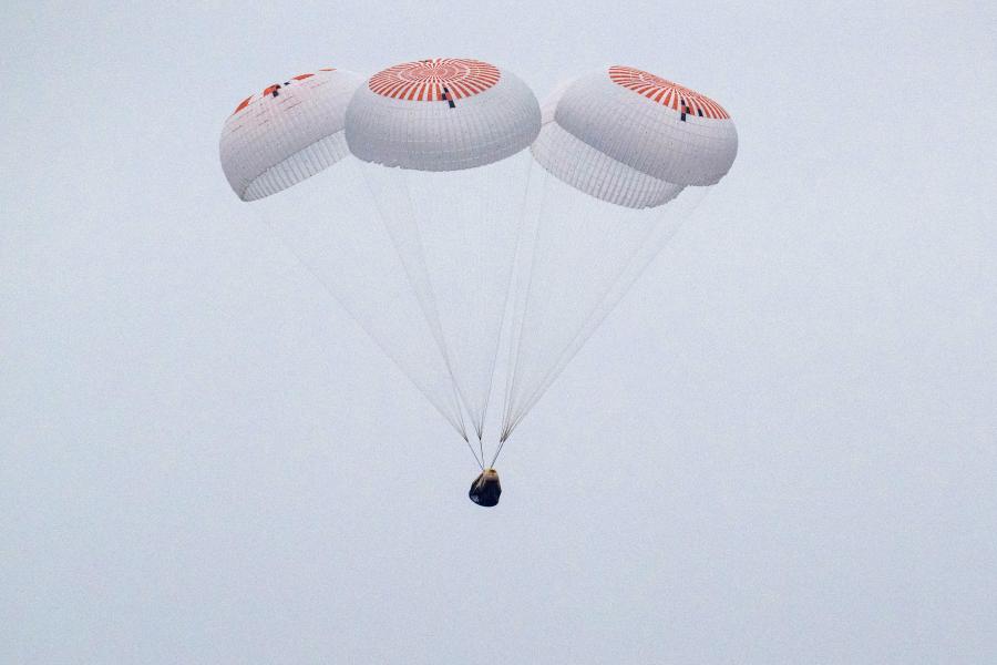 Οι αστροναύτες Crew-10 της SpaceX επιστρέφουν στη Γη μετά από σχεδόν 5 μήνες στο διάστημα