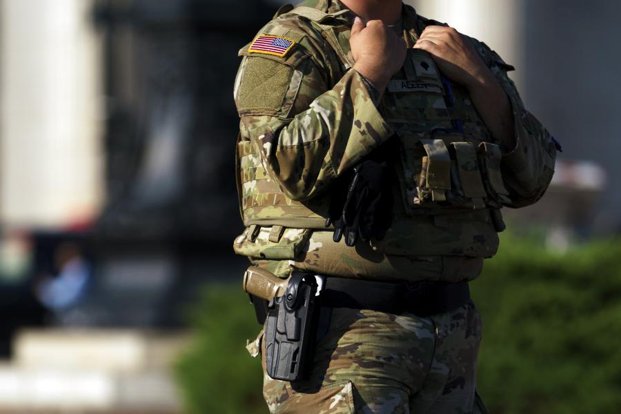 πρόεδρος Τραμπ έχει απειλήσει να επεκτείνει τις επιχειρήσεις καταστολής σε αμερικανικές μεγαλουπόλεις που ελέγχονται από Δημοκρατικούς, βάζοντας στο στόχαστρο το Σικάγο