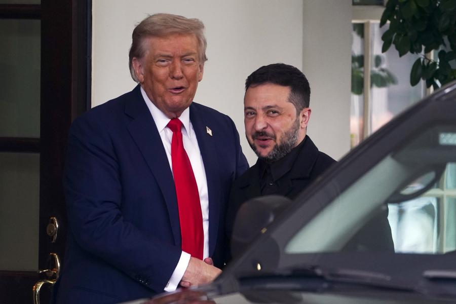 Η στιγμή της συνάντησης Τραμπ - Ζελένσκι στον Λευκό Οίκο