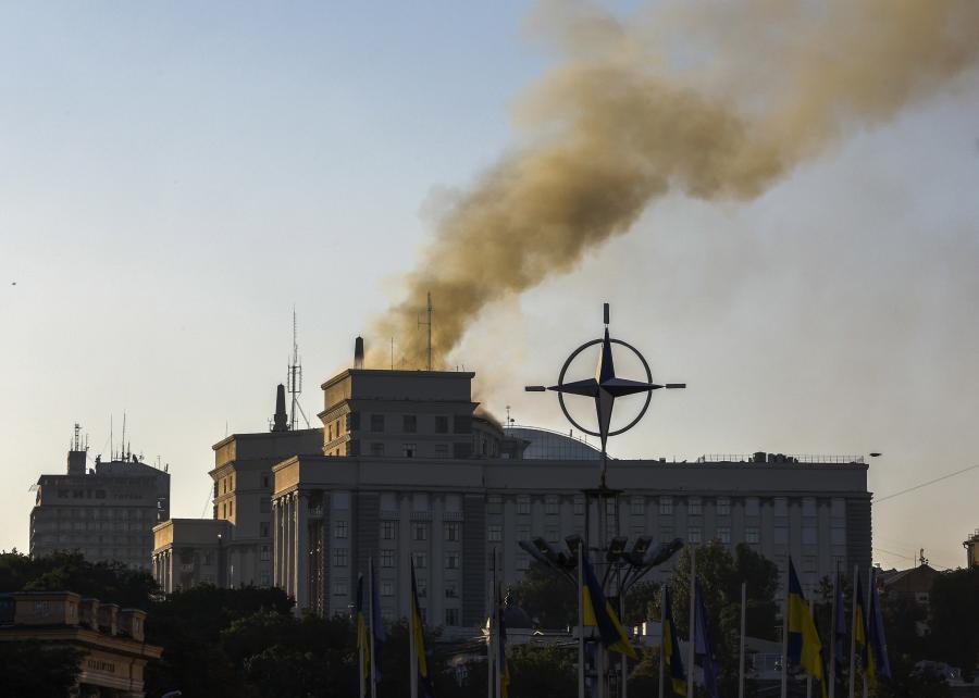 Ρωσική επίθεση στο Κίεβο - Χτυπήθηκε η έδρα της κυβέρνησης