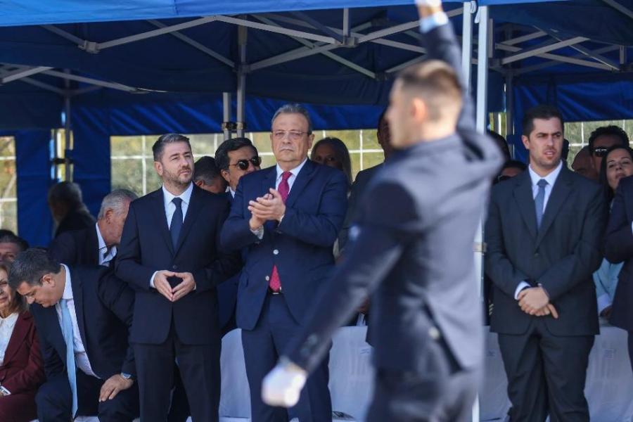 Ο Σωκράτης Φάμελλος στην στρατιωτική παρέλαση στη Θεσσαλονίκη, 28 Οκτωβρίου 2025