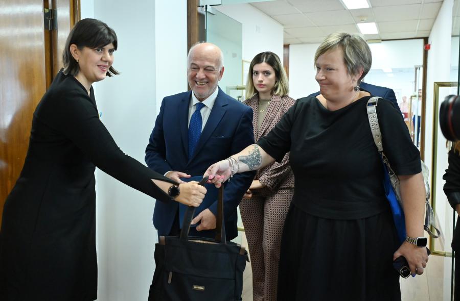 ΚΟΒΕΣΙ ΦΛΩΡΙΔΗΣ