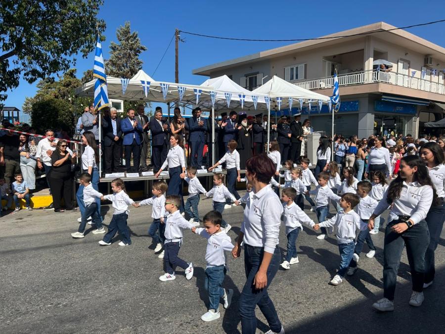 Ο Χάρης Μαμουλάκης στις εκδηλώσεις για την 28η Οκτωβρίου στο Ηράκλειο Κρήτης