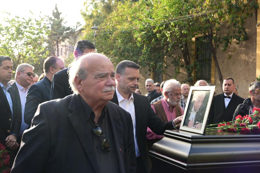 Κηδεία Αλέκου Φλαμπουράρη
