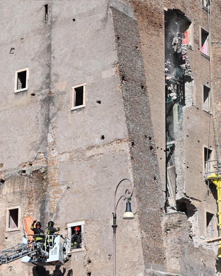 Μερική κατάρρευση μεσαιωνικού πύργου στη Ρώμη