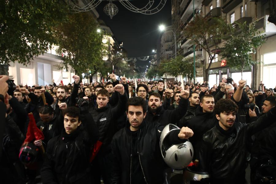 Πορεία για το Πολυτεχνείο στη Θεσσαλονίκη