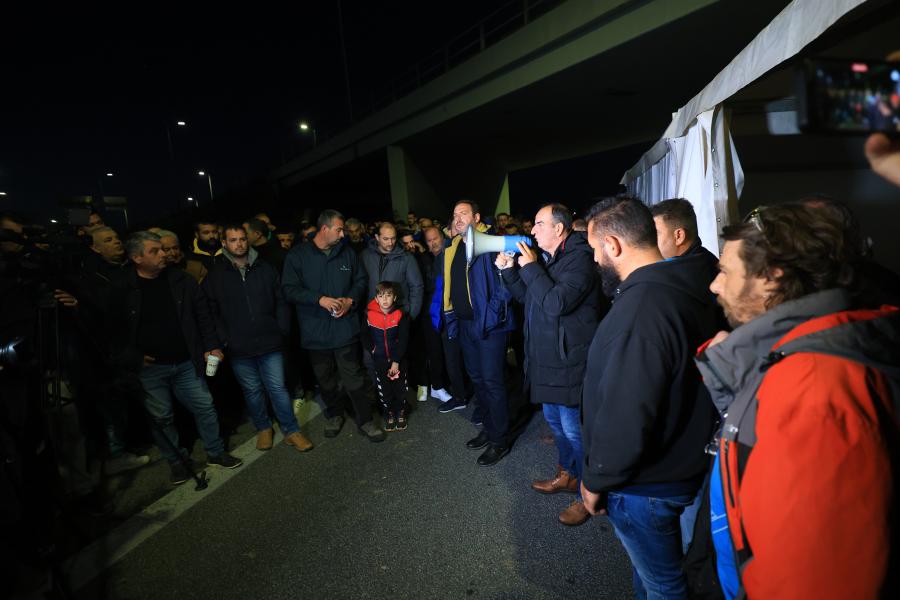 Συνέλευση αγροτών στη Λάρισα