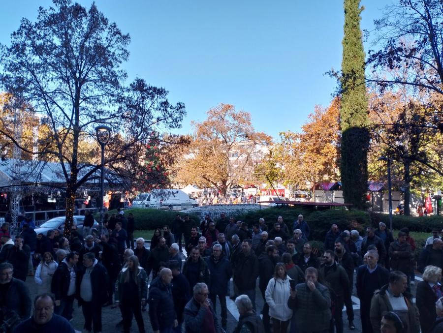 Αγρότες στη Λάρισα