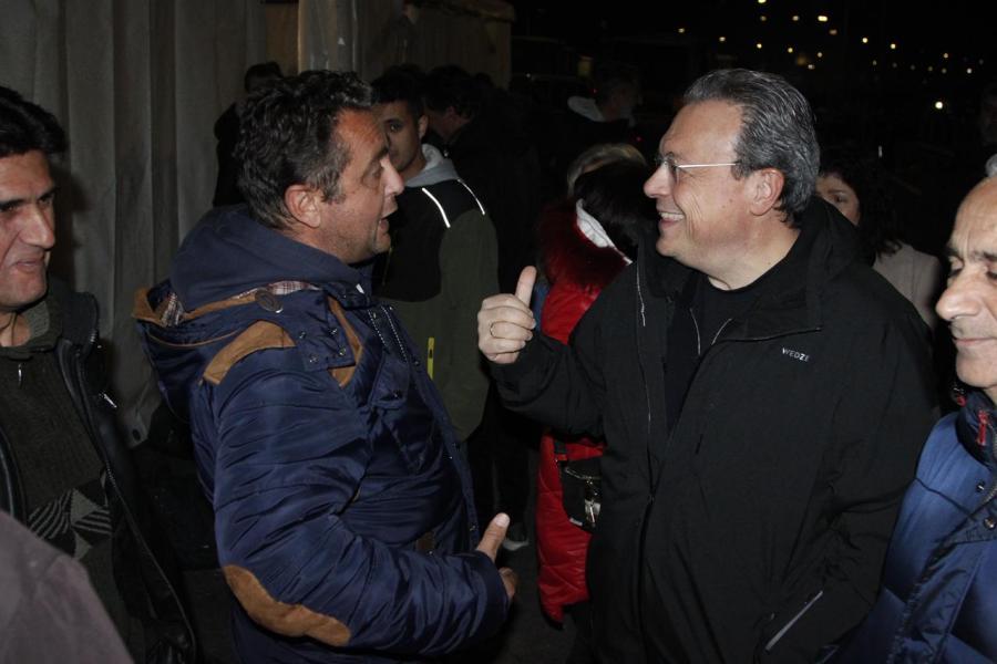 Ο Σωκράτης Φάμελλος στο αγροτικό μπλόκο στη Νίκαια Λάρισας
