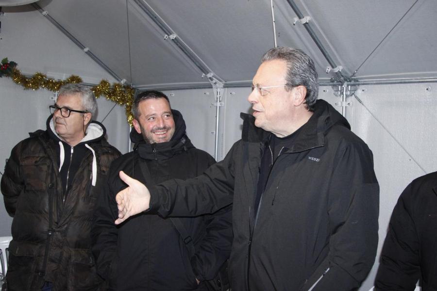 Ο Σωκράτης Φάμελλος στο αγροτικό μπλόκο στη Νίκαια Λάρισας