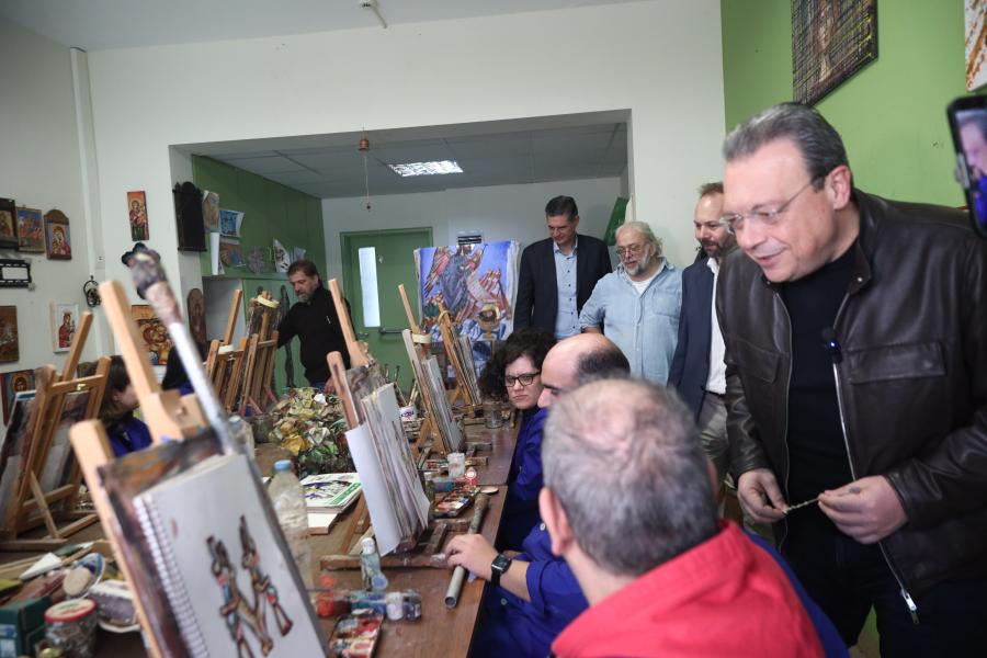 ΦΑΜΕΛΛΟΣ