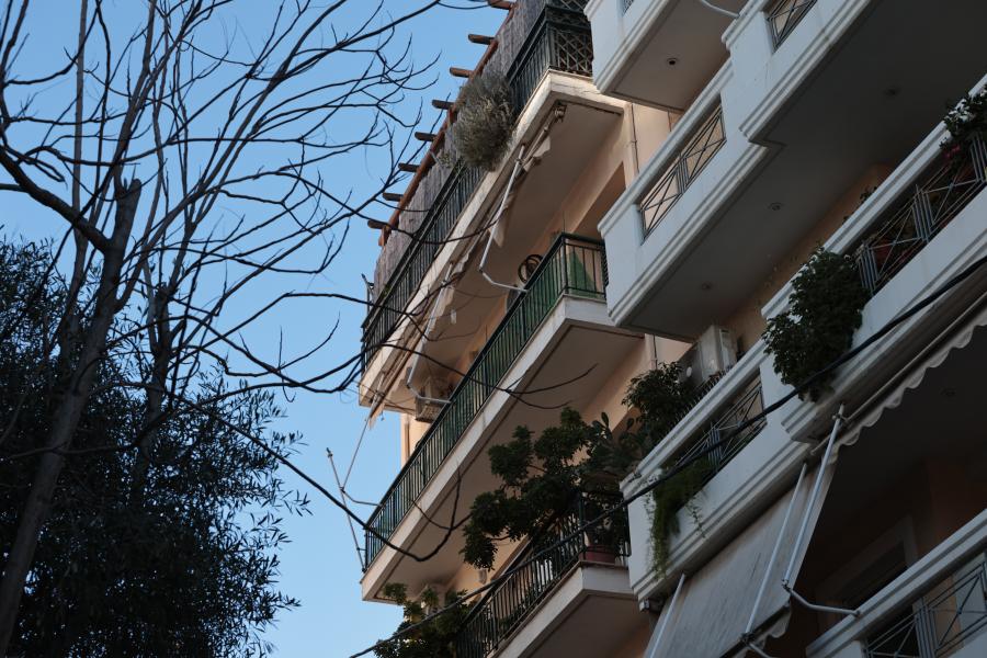 Άνδρας μαχαίρωσε τη σύζυγό του και αυτοκτόνησε στου Γκύζη