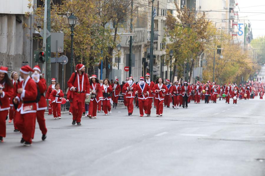 ATHENS SANTA RUN 2025 στο κέντρο της Αθήνας