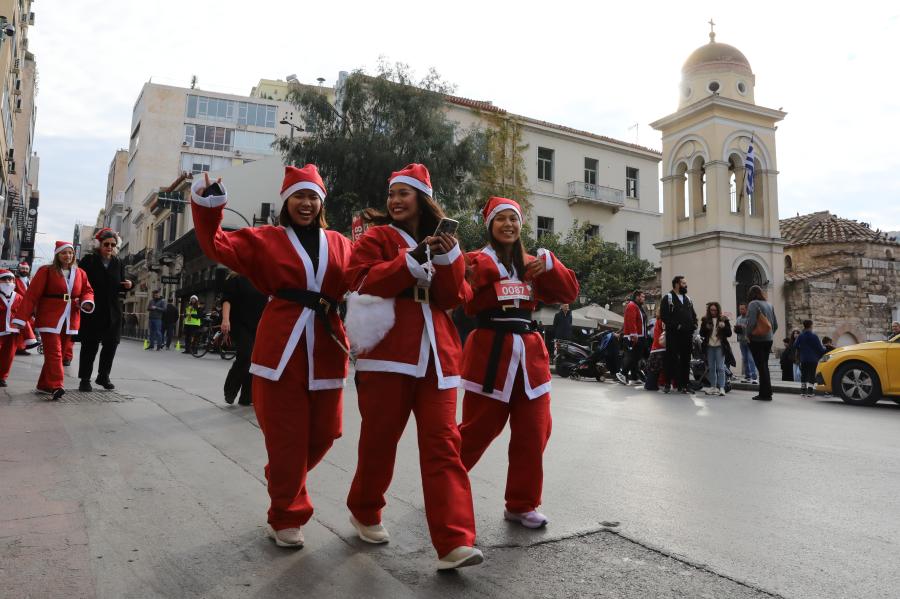 ATHENS SANTA RUN 2025 στο κέντρο της Αθήνας