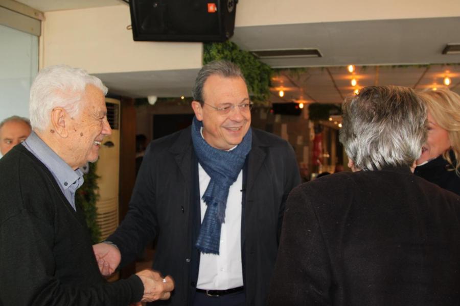Ο Σωκράτης Φάμελλος σε περιοδεία στο Περιστέρι
