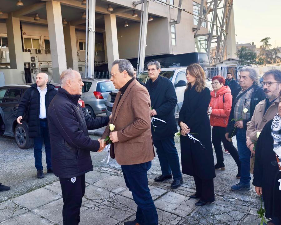 Ο Σωκράτης Φάμελλος στην Τούμπα τίμησε τους νεκρούς οπαδούς του ΠΑΟΚ