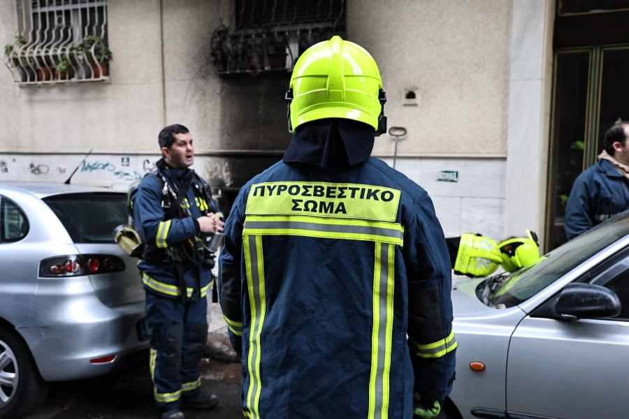 Πυρκαγιά σε υπόγειο διαμέρισμα στα Πατήσια
