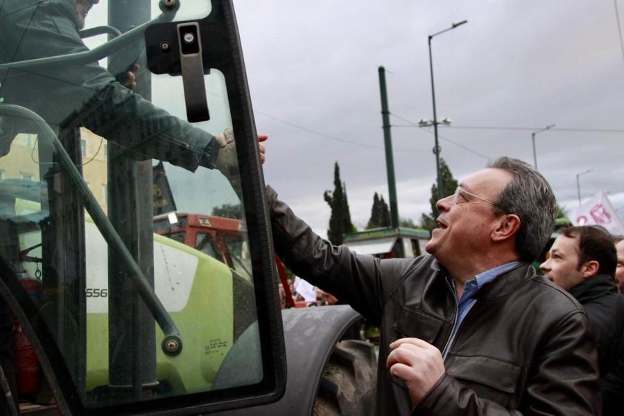 Ο Φάμελλος στο αγροτικό συλλαλητήριο στο Σύνταγμα