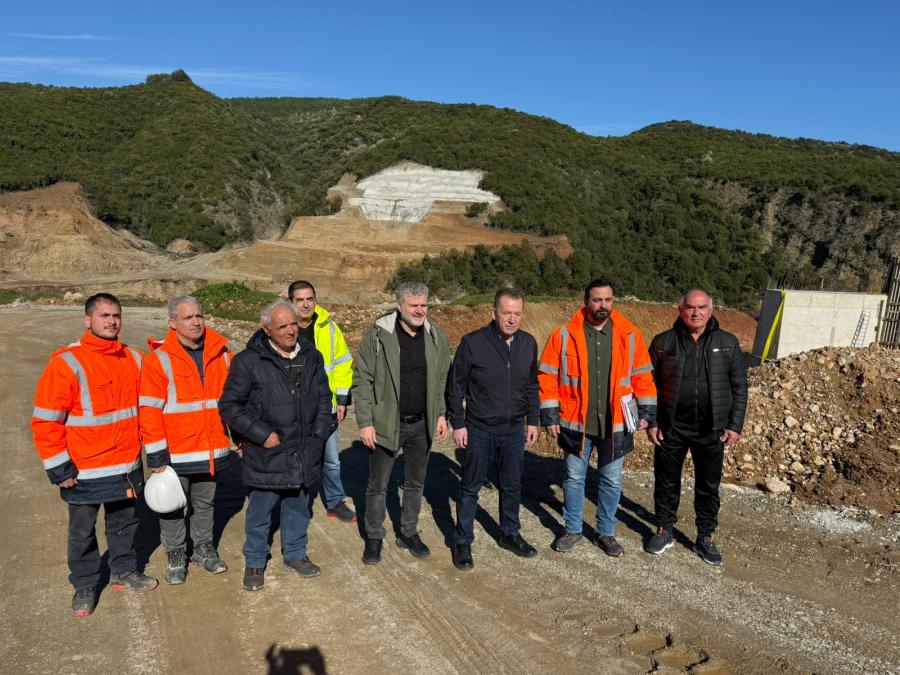 Ο Βασίλης Κόκκαλης στο έργο κατασκευής φράγματος και ταμιευτήρα στον Αγιόκαμπο Λάρισας