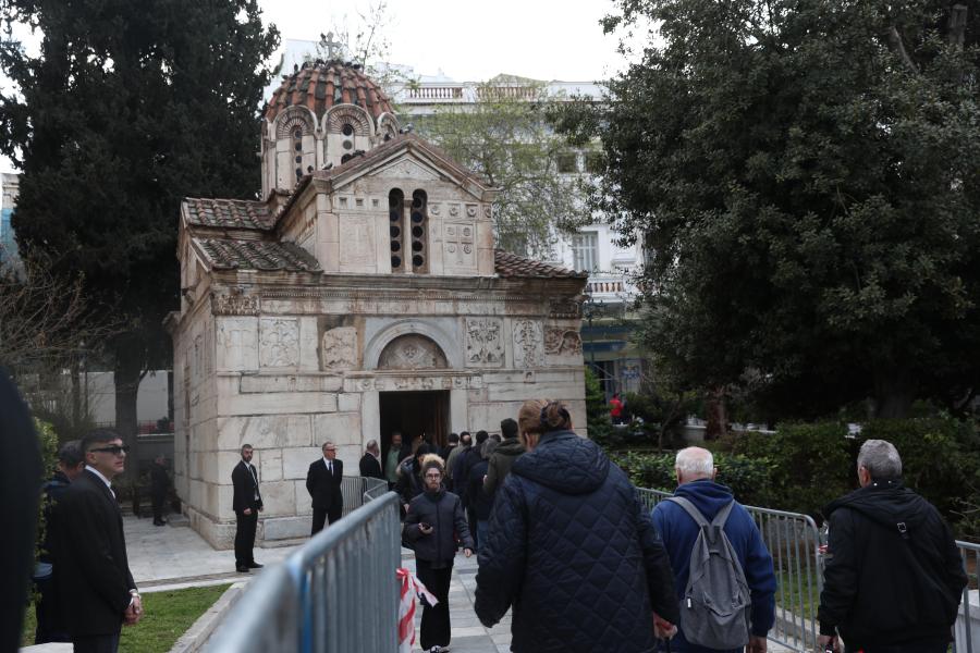 Κηδεία Μαρινέλλας 3