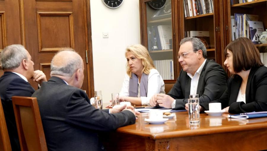 Συνάντηση του προέδρου του ΣΥΡΙΖΑ-ΠΣ, Σωκράτη Φάμελλου με τον ΓΓ του ΑΚΕΛ, Στέφανο Στεφάνου