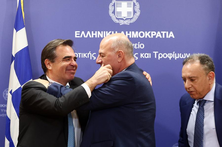 Τελετή παράδοσης-παραλαβής στο υπ. Αγροτικής Ανάπτυξης και Τροφίμων, 4 Απριλίου 2026 