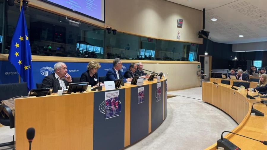 Εκδήλωση Left