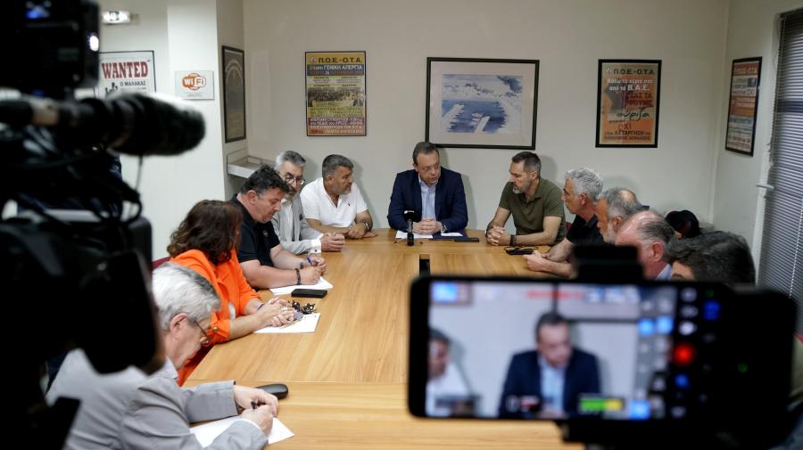 Συνάντηση του προέδρου του ΣΥΡΙΖΑ-ΠΣ, Σωκράτη Φάμελλου, με την Εκτελεστική Επιτροπή της ΠΟΕ-ΟΤΑ