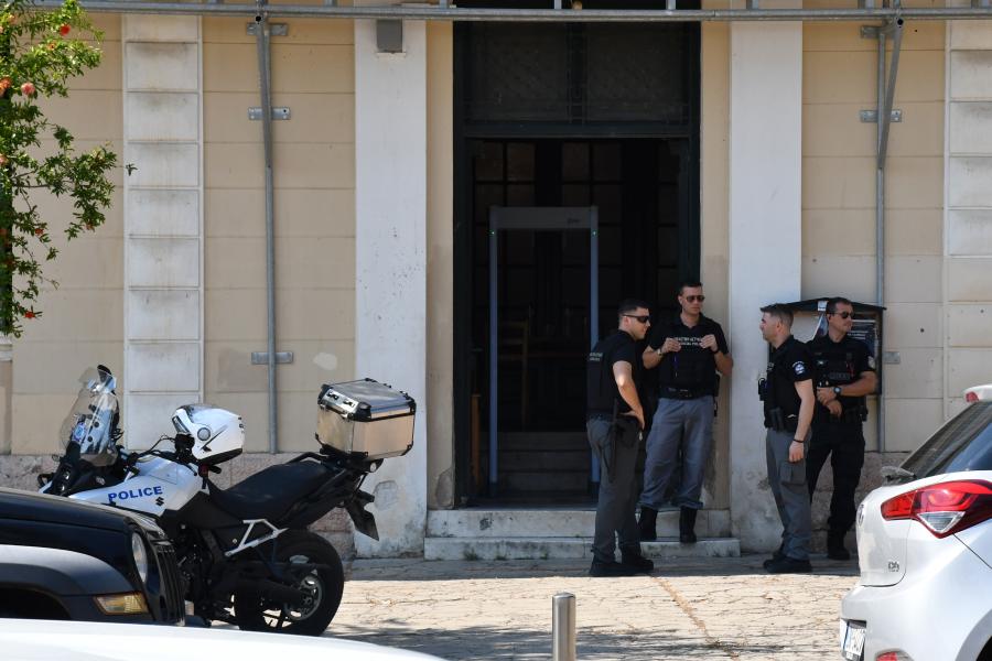 Στον ανακριτή Ναυπλίου οι αστυνομικοί που πυροβόλησαν τον 20χροννο στο Άργος