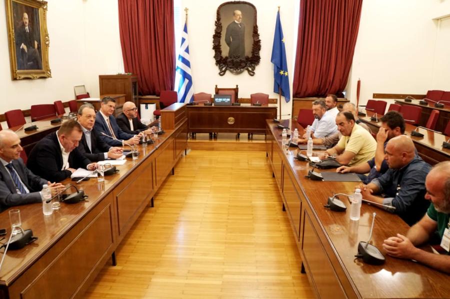 Συνάντηση του προέδρου του ΣΥΡΙΖΑ-ΠΣ, Σωκράτη Φάμελλου με αντιπροσωπεία της Πανελλαδικής Επιτροπής Μπλόκων
