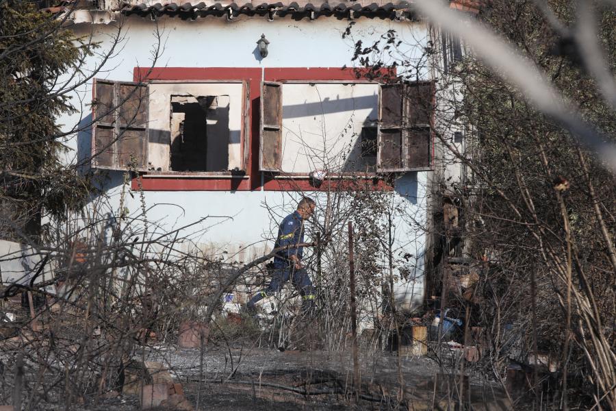 το σπίτι όπου γράφτηκε η τραγωδία με τους δύο νεκρούς από την φωτιά στο Δερβένι του δήμου Ωραιοκάστρου Θεσσαλονίκης 