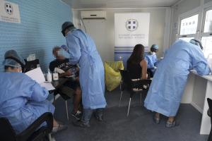 Κορωνοϊός τεστ γιατροί