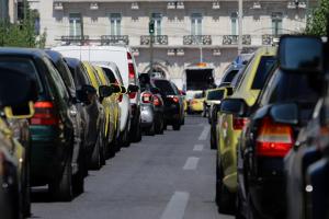 ΚΙΝΗΣΗ ΔΡΟΜΟΣ ΜΠΟΤΙΛΙΑΡΙΣΜΑ ΑΥΤΟΚΙΝΗΤΑ