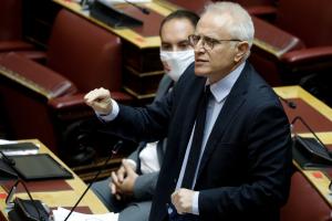 Γιάννης Ραγκούσης
